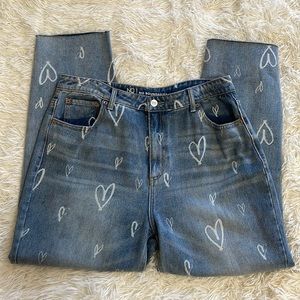 High Waisted Heart Shape Jeans Raw Hem - NOBO
